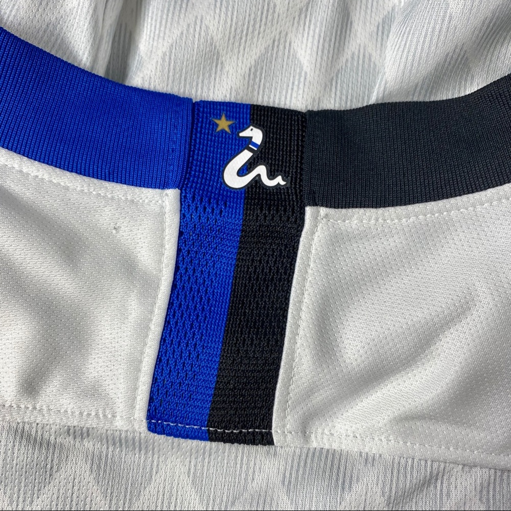 ⛅️ Nike Inter Milan 18/19 Away Jersey (XL) - Picture 7 of 8